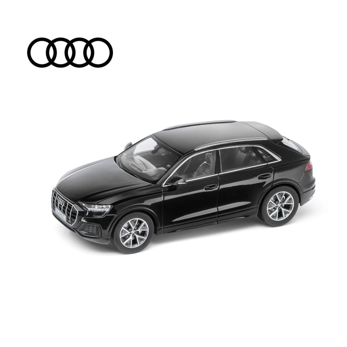 Audi Q8 Ocra Black 1:43